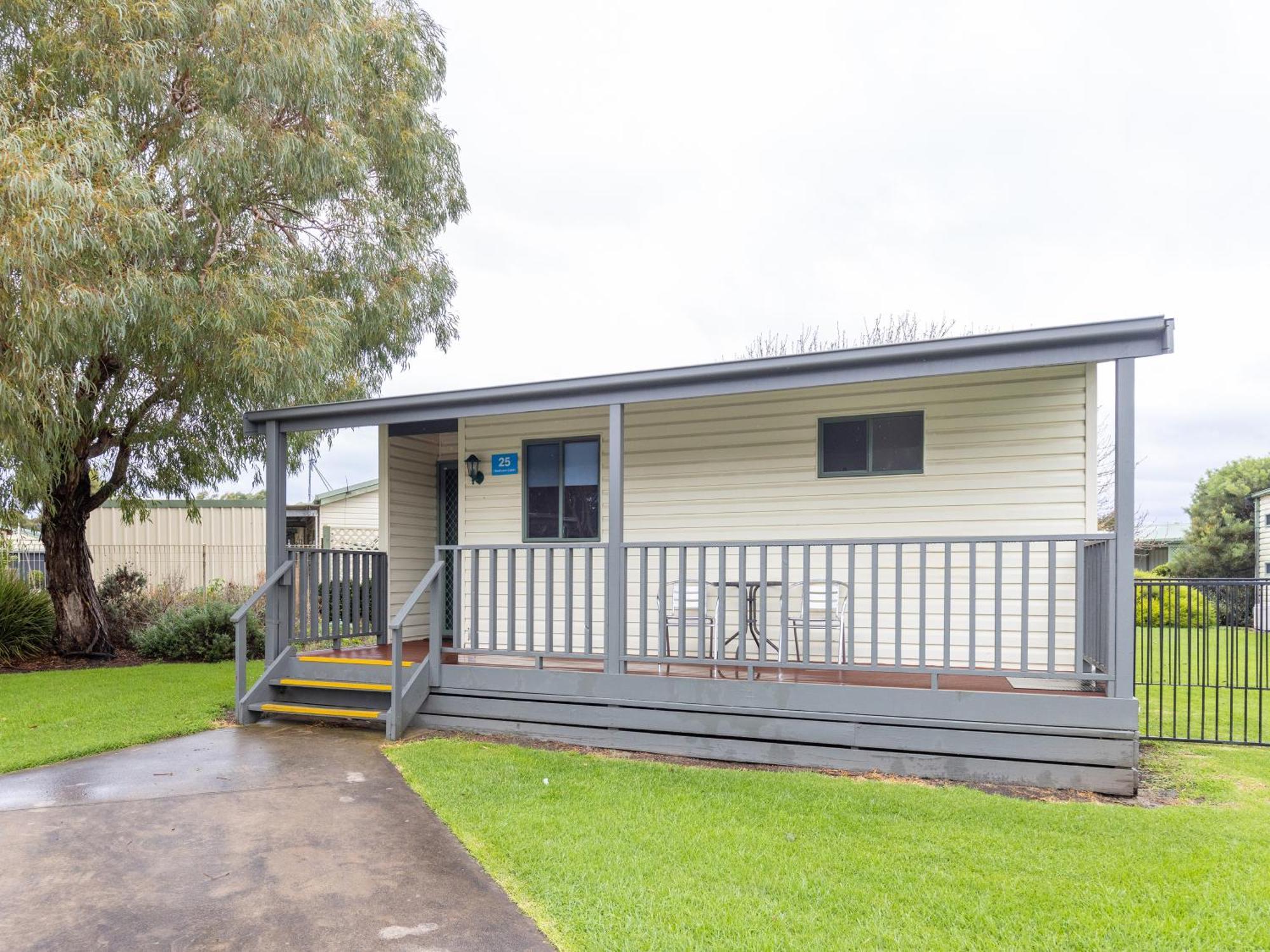 Nrma Warrnambool Riverside Holiday Park Værelse billede