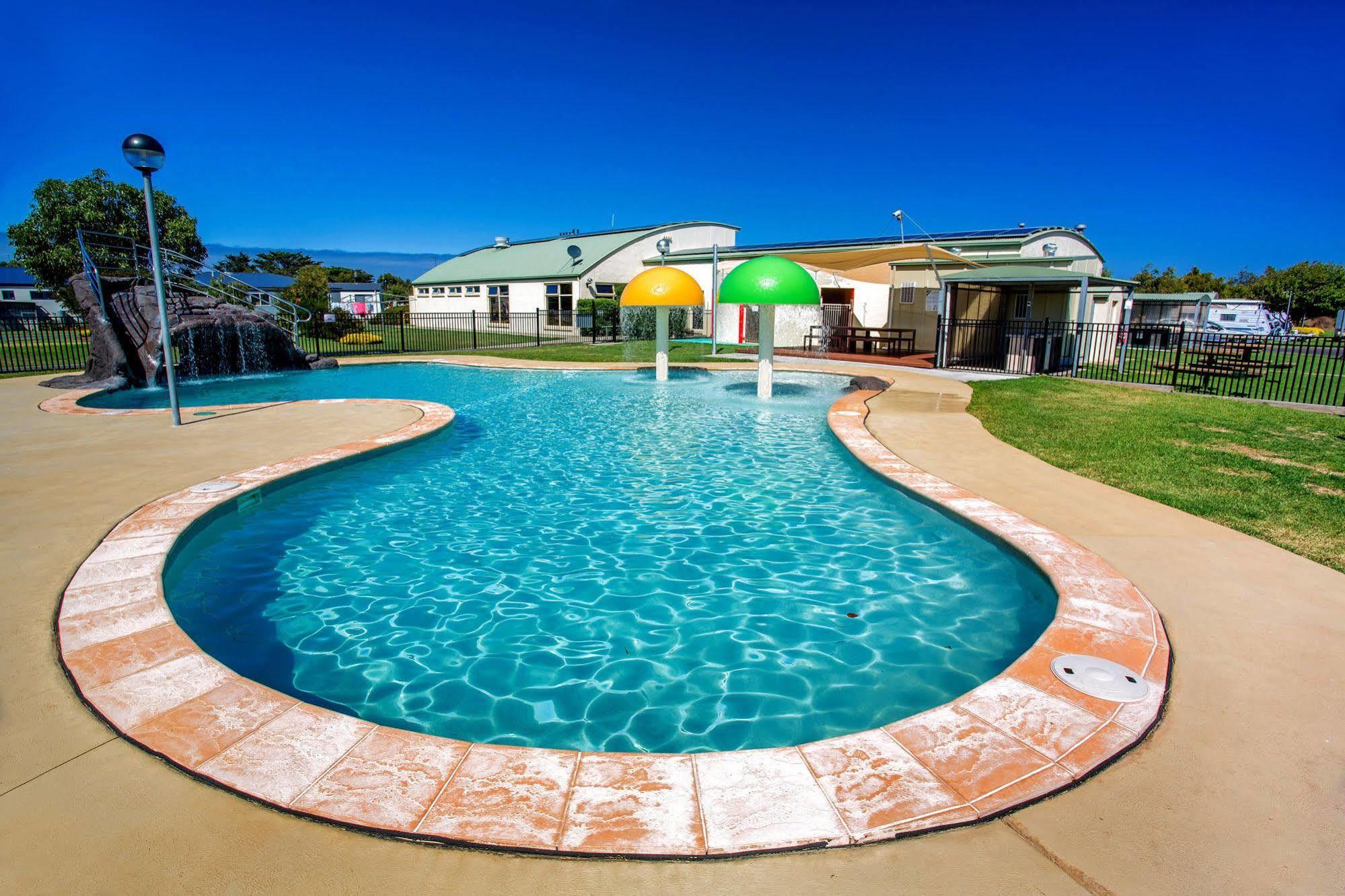 Nrma Warrnambool Riverside Holiday Park Eksteriør billede